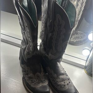 women’s corral boots